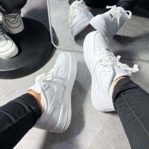 nike force one blanca